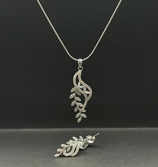 Women's Silver Necklace & Earrings