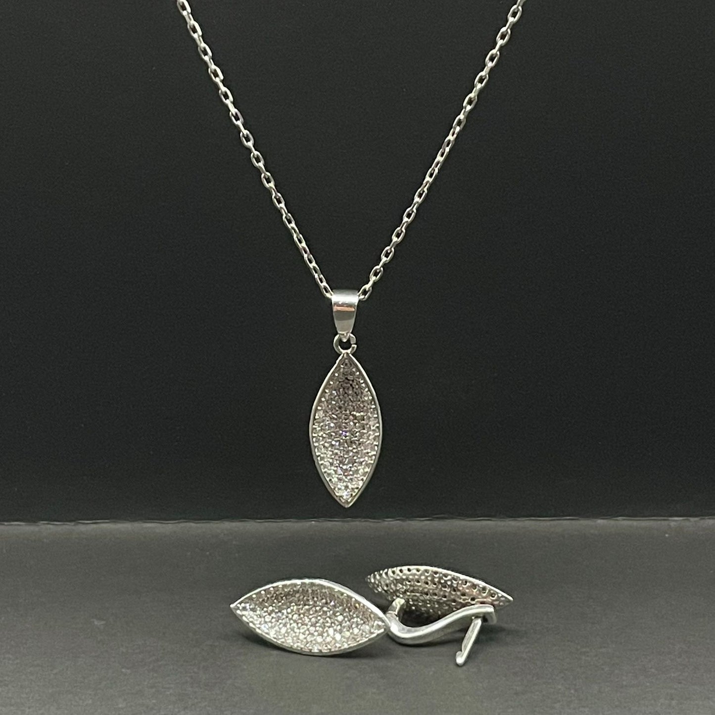 Women's Silver Necklace & Earrings